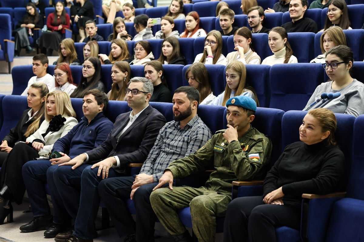 В ставропольском вузе открылась Мастерская патриотических проектов «Сильный  Кавказ - Сильная Россия» | Nevworker