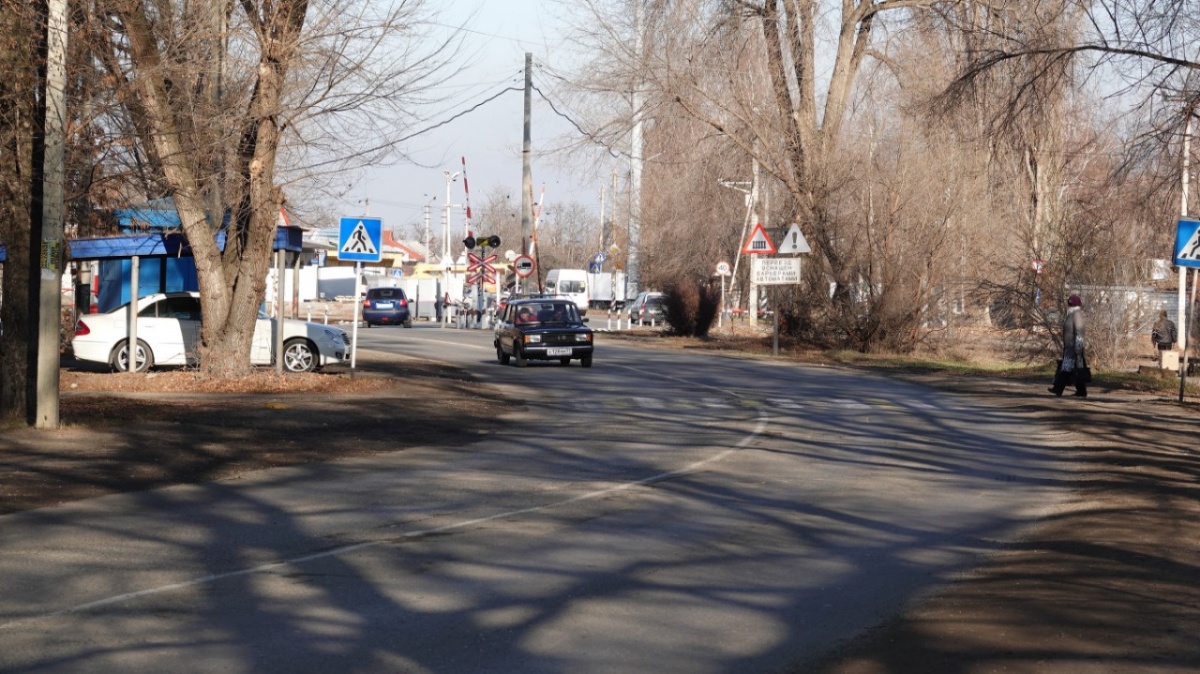 Невинномысск ул матросова. Улица Баумана 4 Невинномысск. Матросова 92а Невинномысск. Парк Еленовка Невинномысск. Улице Баумана 10 Невинномысск.